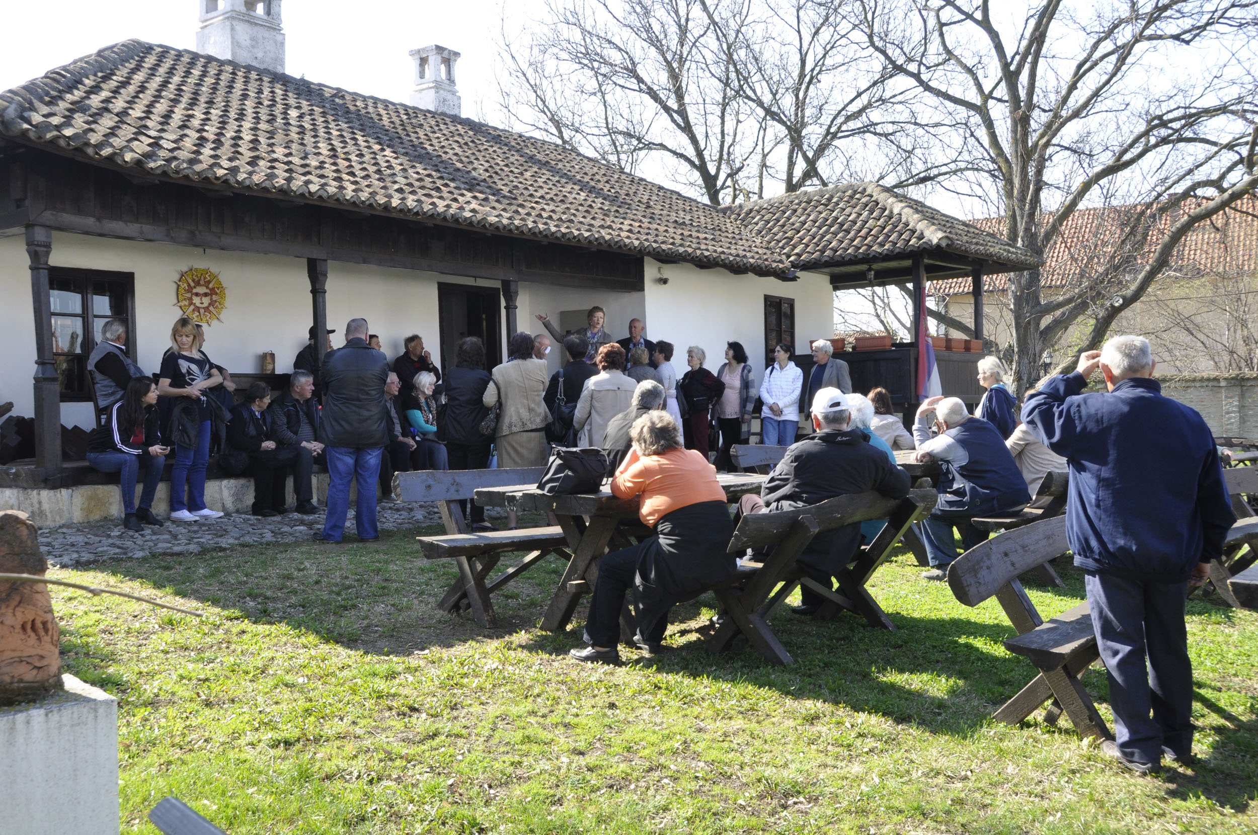 Група пензионера општине Гроцка у посети Ранчићевој кући 